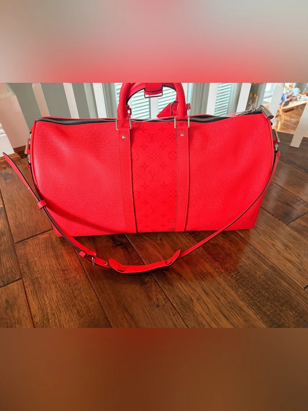 Louis Vuitton Keepall Bandoulière Taigarama Line